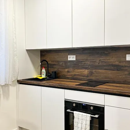 Angel Apartment *
